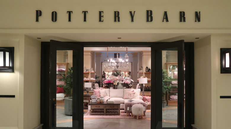 pottery barn storefront