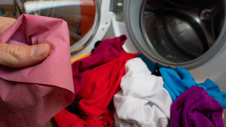 Dyed color-catching sheet after wash