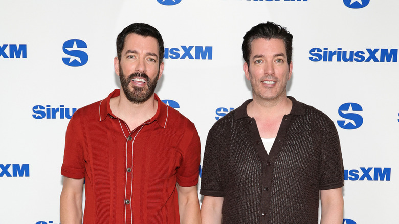 Drew and Jonathan Scott on the red carpet.