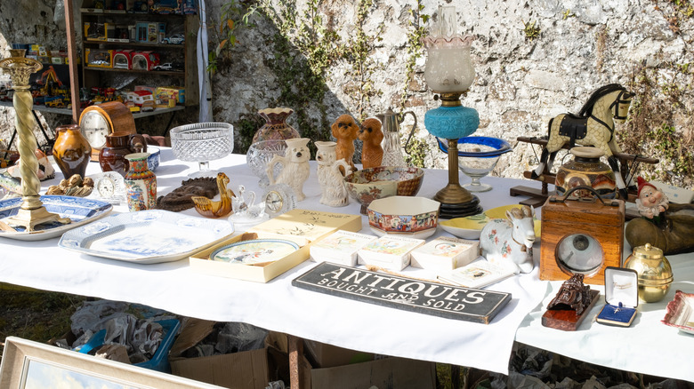 Antique items on a table.