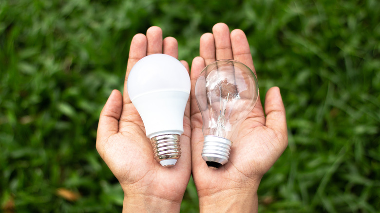 LED incandescent light bulb
