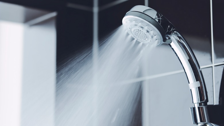 Running shower head