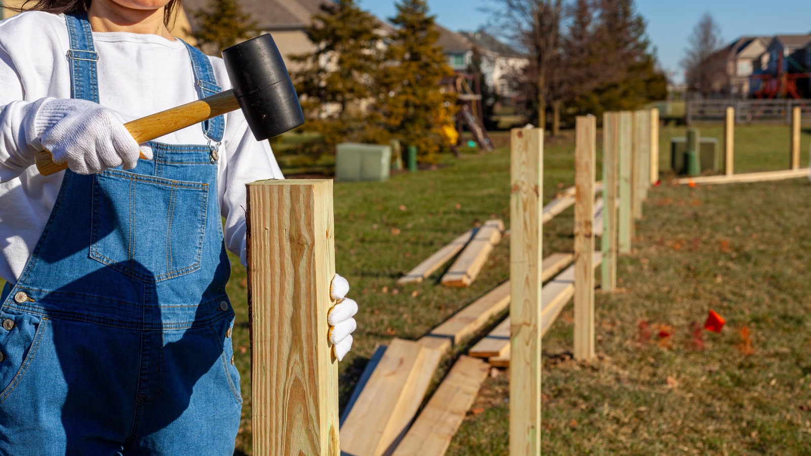 The Simple Rule Of Thumb That'll Help You Easily Install Fence Posts