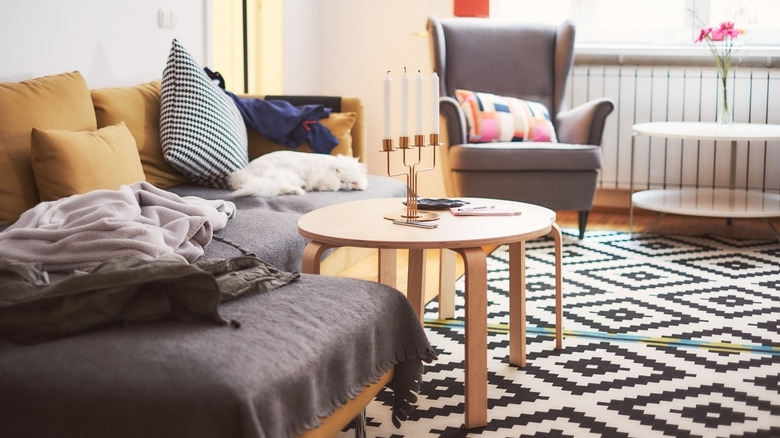 Living room with IKEA-style coffee table