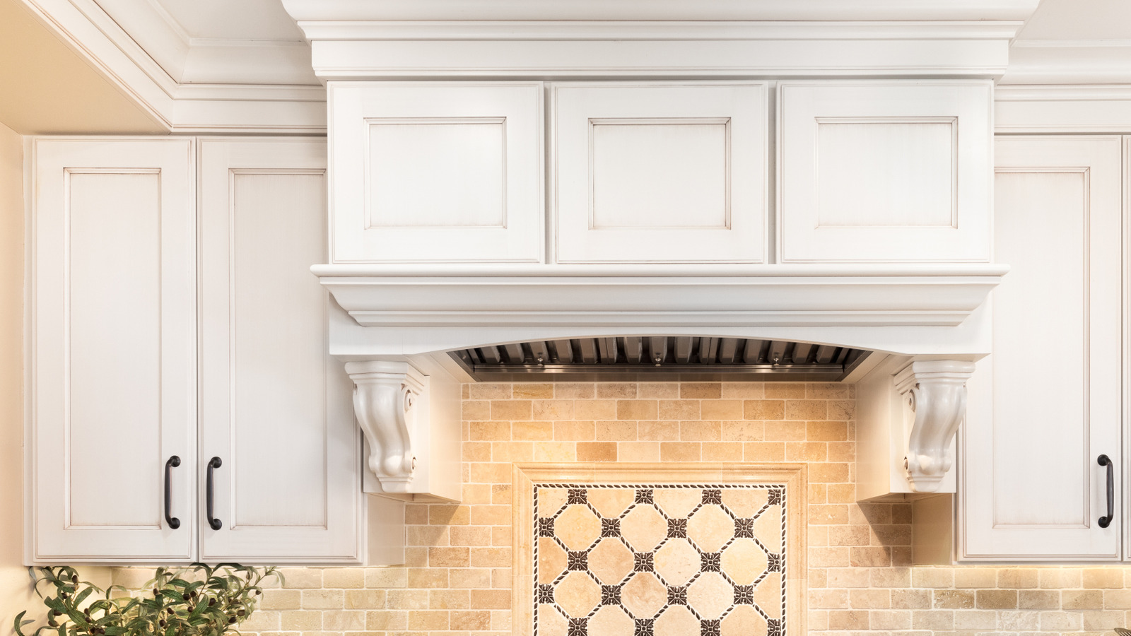 Simple Crown Molding For Kitchen Cabinets