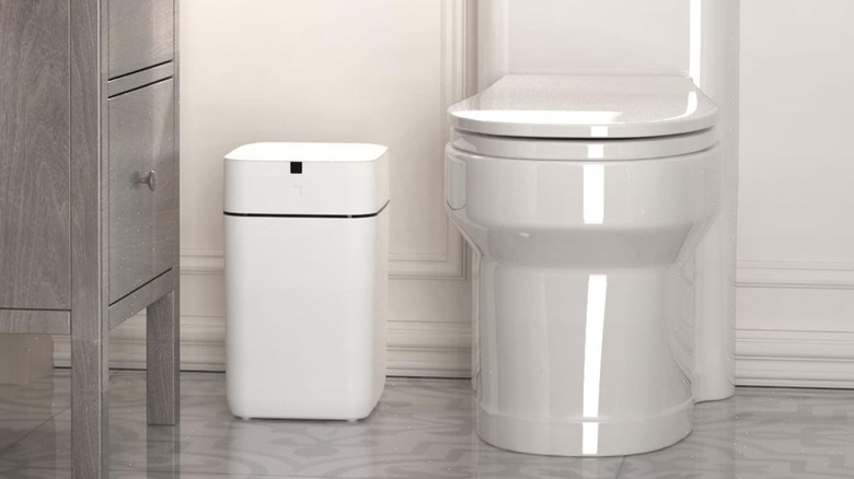 Airdeer Automatic Trash Can in a bathroom