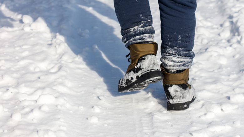 The Solution For Drying Shoes To Avoid At All Costs (It Can Be Dangerous)