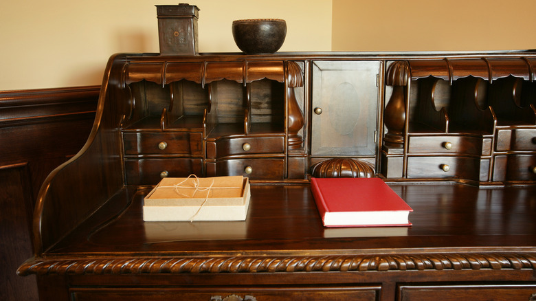 close up of a secretary desk