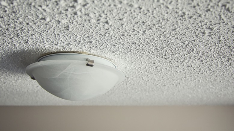 popcorn ceiling