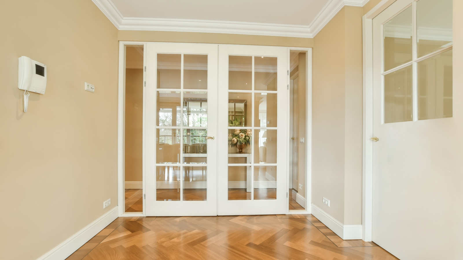 The Stylish French Door Trend You'll Be Seeing Inside And Outside The ...