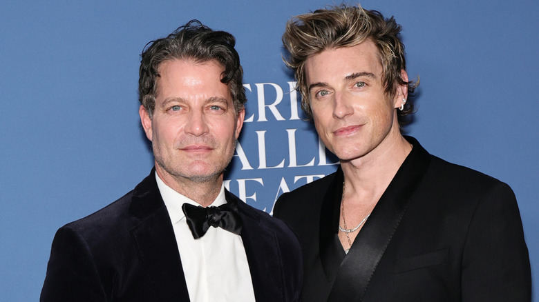 Red carpet picture of Nate Berkus and Jeremiah Brent