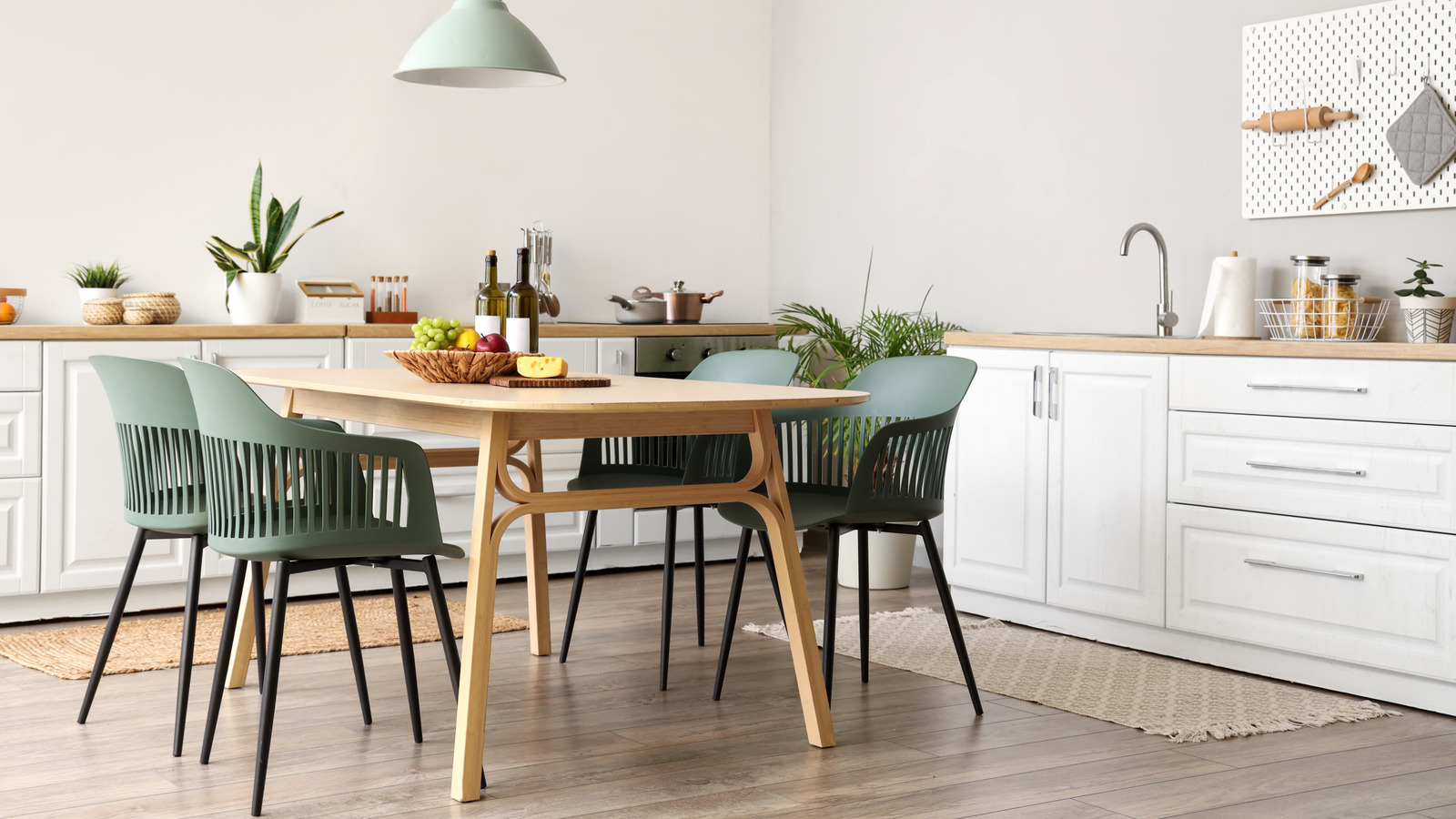 A Surprisingly Adorable Upcycled Alternative to Kitchen Mats