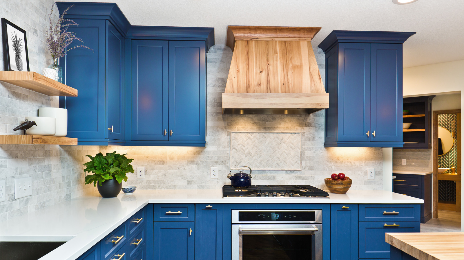 The Tell Tale Sign The Property Brothers Use To Spot A Cheap Kitchen