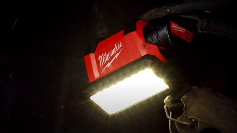 Milwaukee magnetic flood light