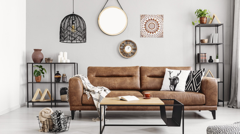 The Trendiest Ways To Style A Brown Sofa, Light Brown Leather Couch Living Room