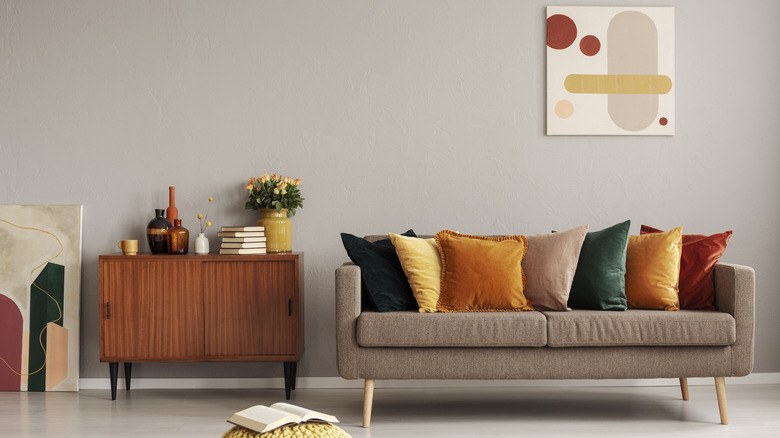 Colorful living room 