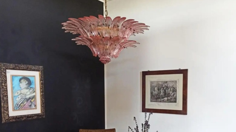 Photo of pink Murano Palmette chandelier in a living room