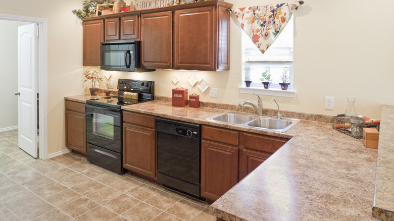 Laminate countertops