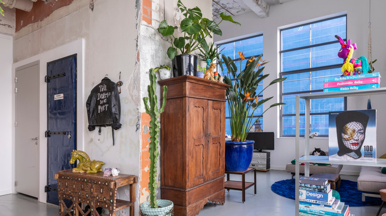 eclectic living room