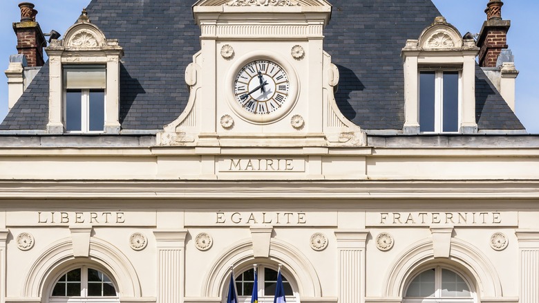 neoclassical facade on city hall building