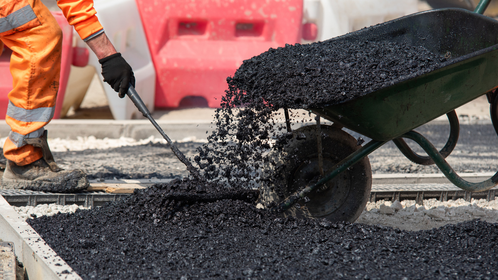 The Unexpected Ingredient That Gives Asphalt Its Black Color And Sticky Texture