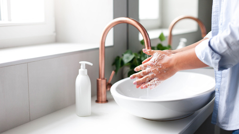 Copper bathroom faucet