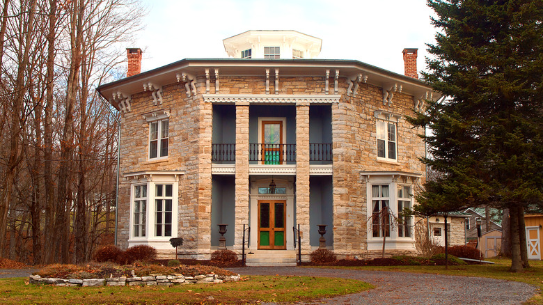 Yale-Cady octagon house circa 1849
