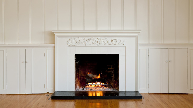 fireplace mantle