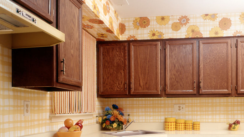 Floral border in a 1970s kitchen