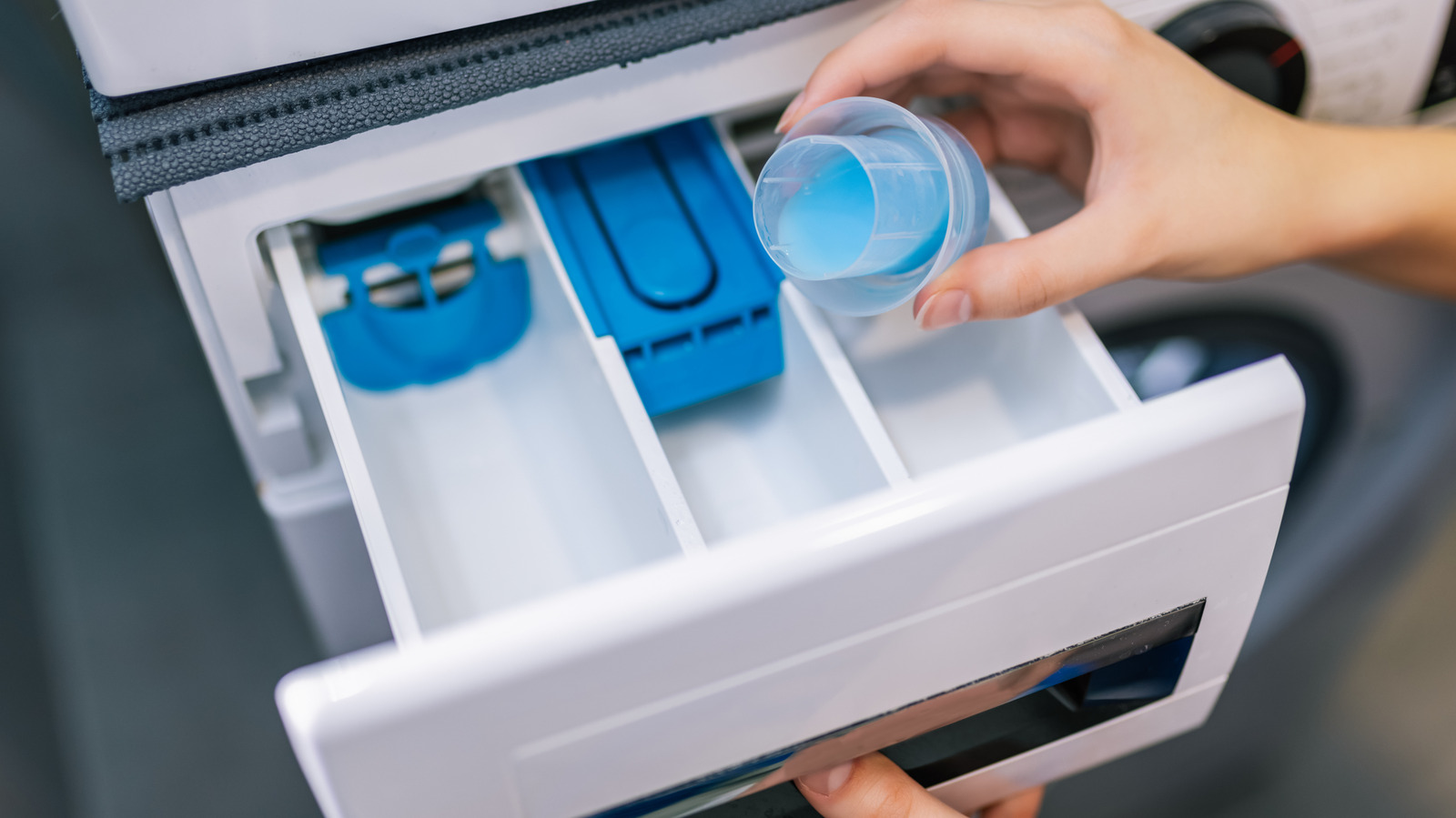 There's Simply No Need For Liquid Detergent — Amazon Has A Lighter Alternative