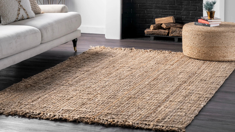 These Are The Best Rug Colors For Dark Floors