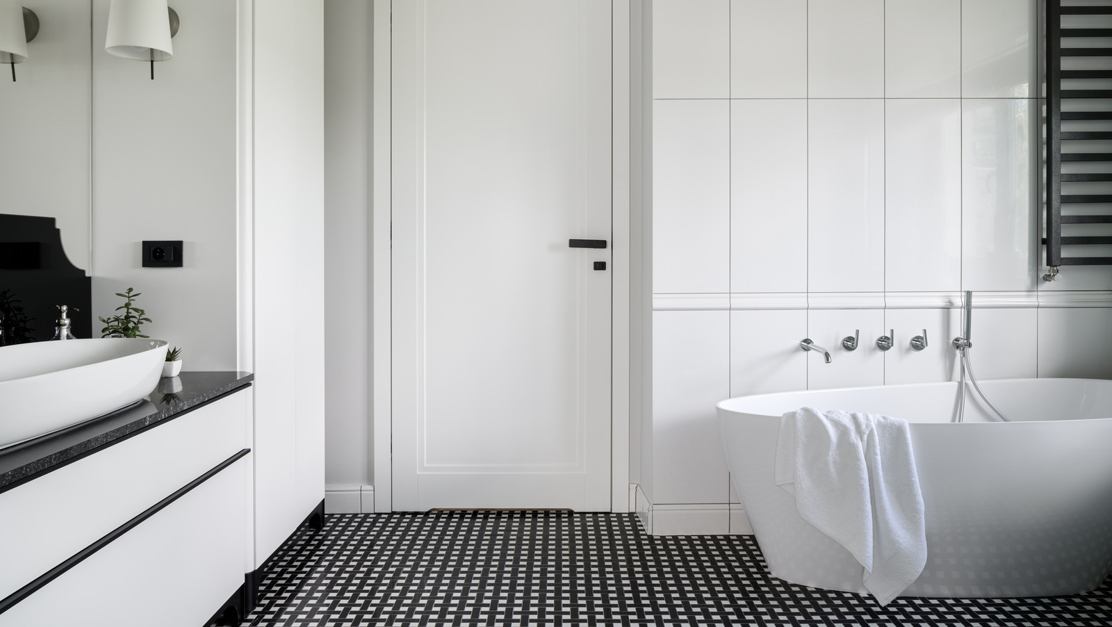 High Gloss White Tiles – A Timeless Look