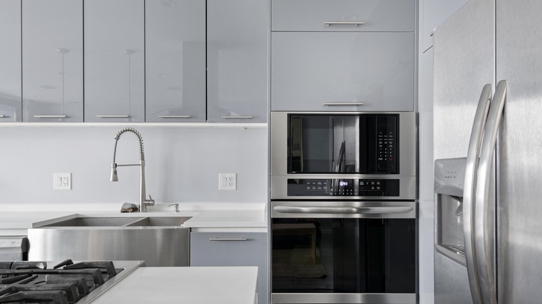 High gloss kitchen cabinets