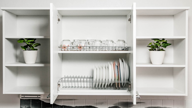 Open shelf kitchen cabinets