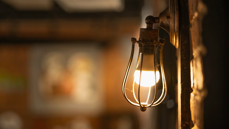 Antique exterior light fixture