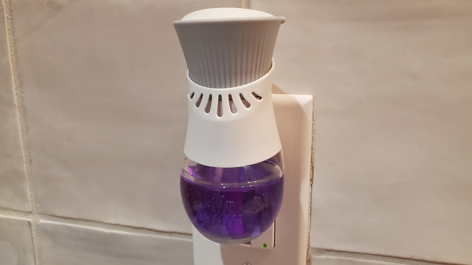 Think Twice Before Trying TikTok's Air Freshener Hack For A Cleaner