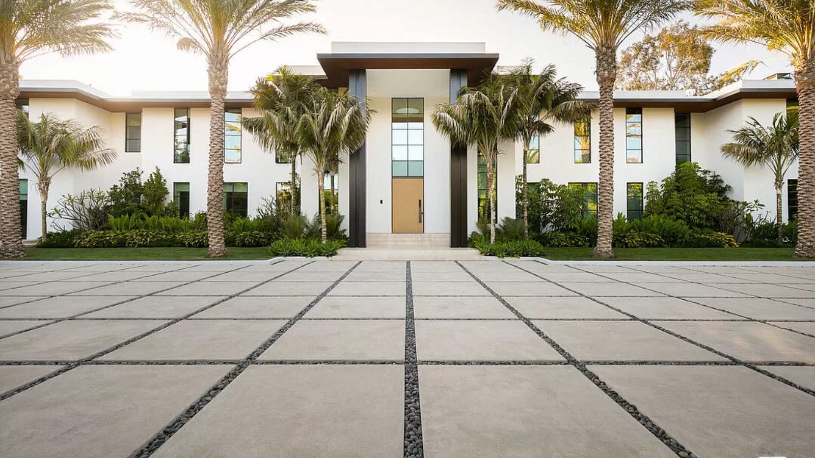 This 69 Million Mansion Is Santa Monica's Most Expensive Home