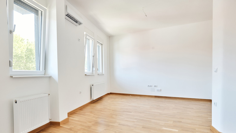 This DIY Turns Plain White Walls Into A Mid-Century Masterpiece With Designer-Level Style