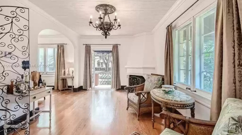 living room
