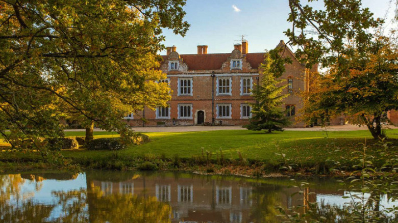The exterior of Stanstead Hall