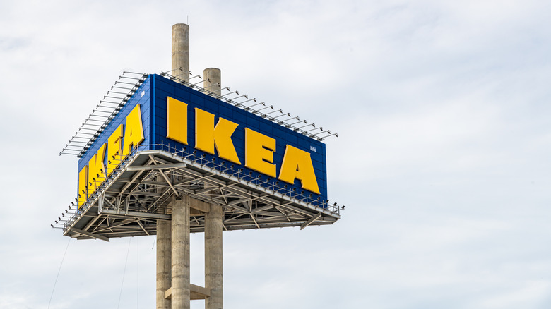 IKEA sign