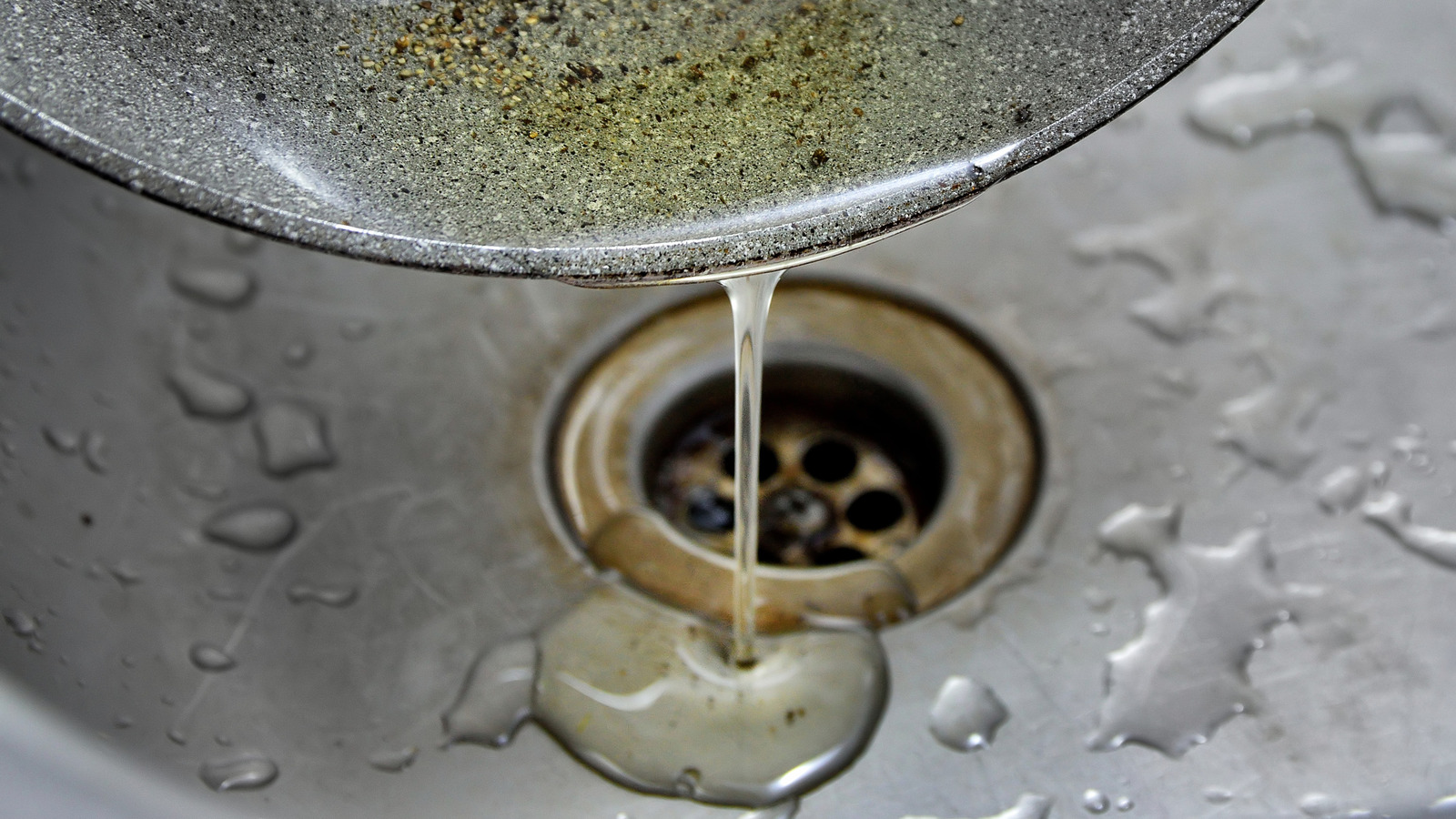 This Is What Happens When You Pour Grease Down The Sink