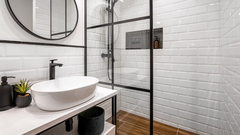 This Latest Bathroom Trend Favors Aesthetic Over Practicality