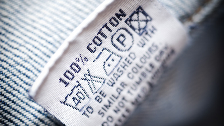 100% cotton clothing tag