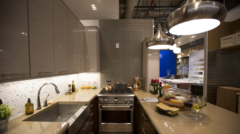 Lowe's display kitchen