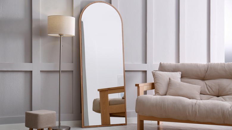 Arched mirror 