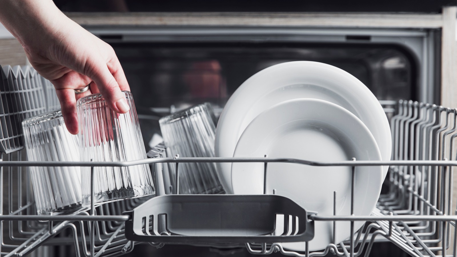 TikTok Shows Off A SpaceSaving Feature Your Dishwasher May Have