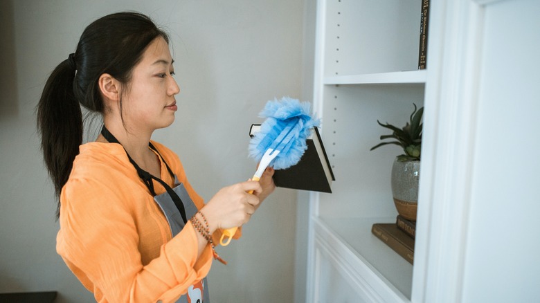 TikTok's Cleaning Hack Will Save You Tons On Swiffer Duster Refills