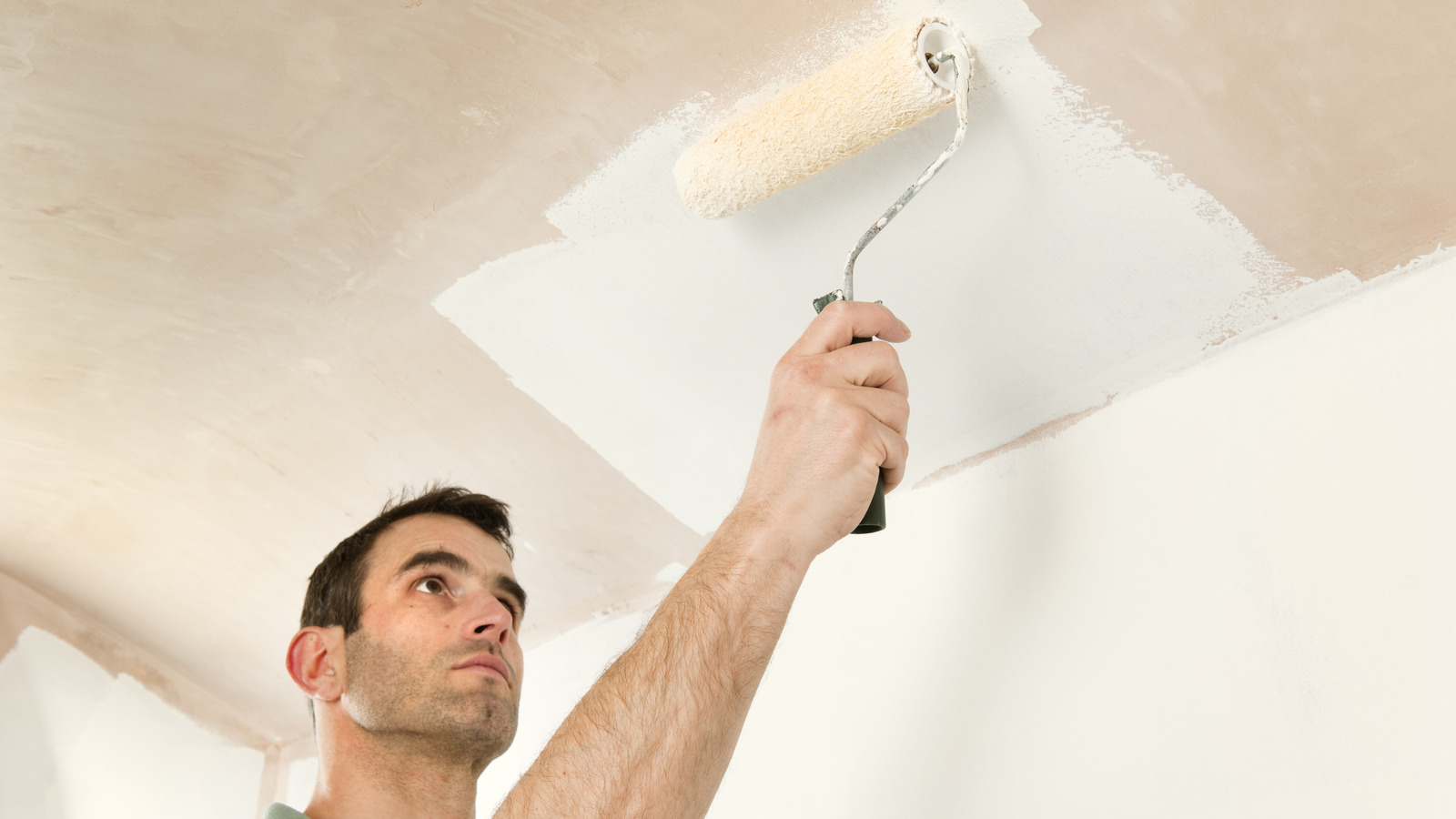 TikTok's Genius Ceiling Paint Hack Is Ideal For Preventing Drips