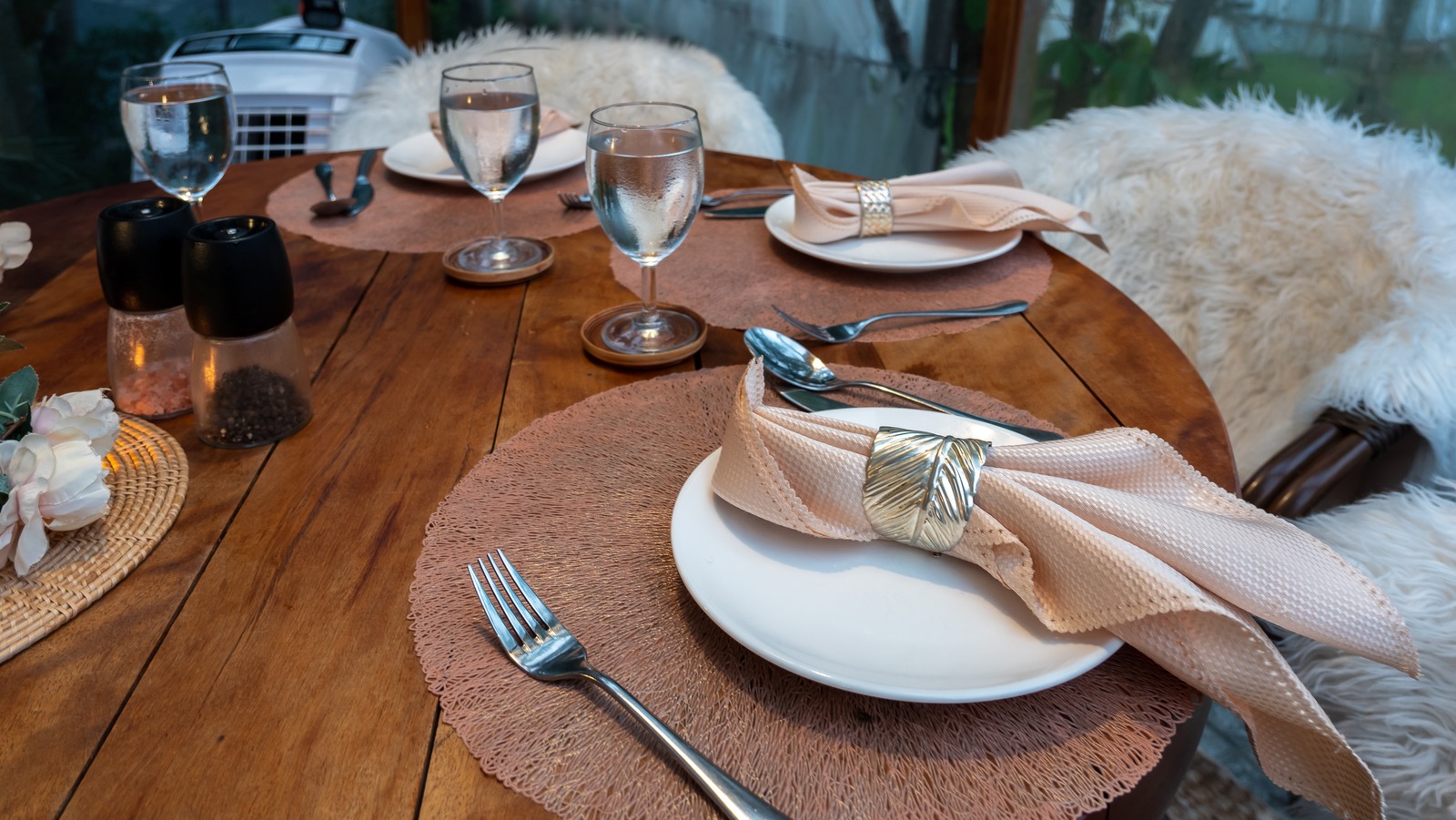 TikTok's Toilet Paper Roll Hack Will Bring The Wow Factor To Your